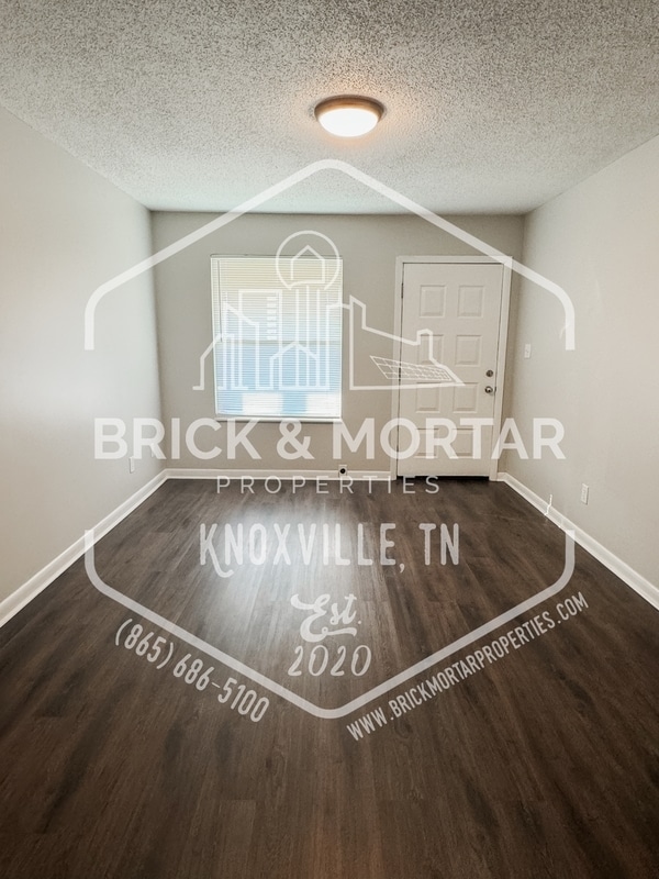 Photo - 1007 Clendenen Rd