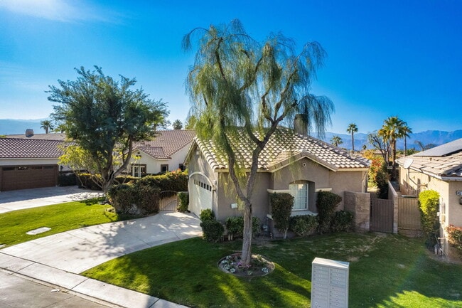 Photo - 45809 Crosswater St