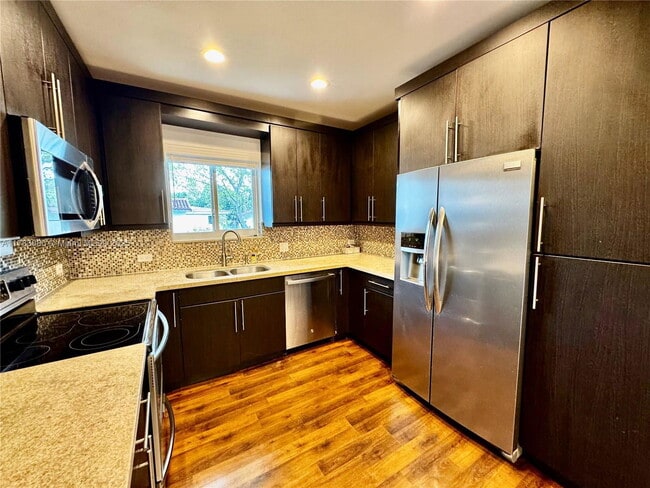 Photo - 234 Washington Dr