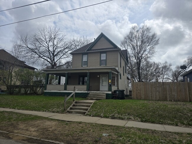 Building Photo - 216 Courtland St