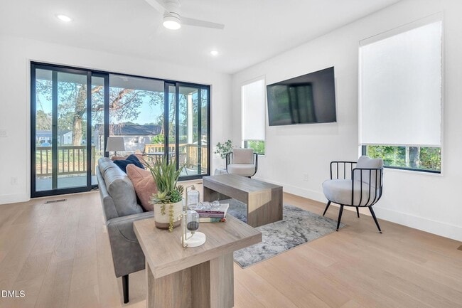 Photo - 810 Culpepper Ln