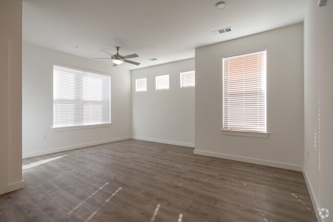 Photo - Delta Manor Apartments