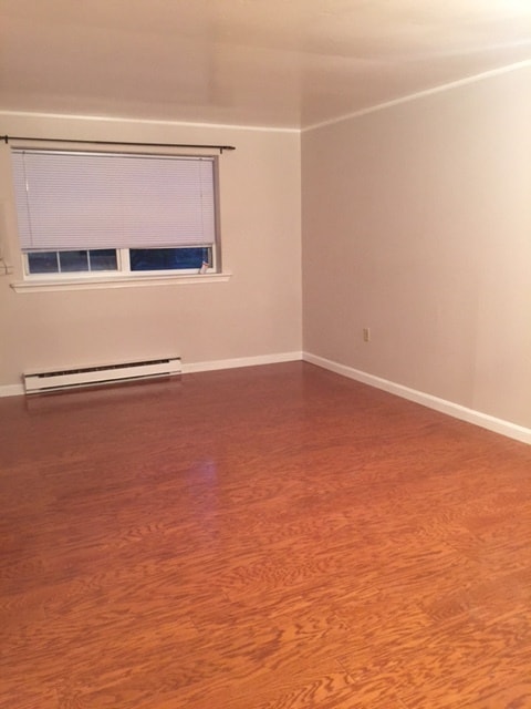 Living Room - 35 Berlin St Unit 202