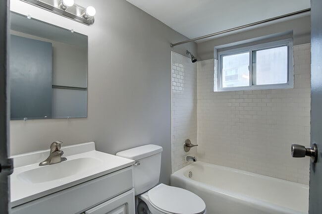Hillvista Apartments