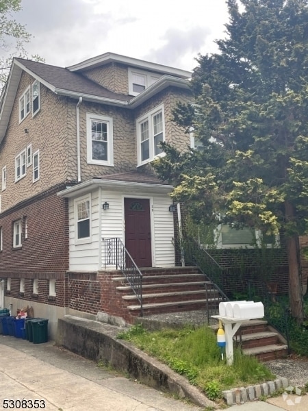 Building Photo - 28 Walnut Pkwy Unit 3 Rental