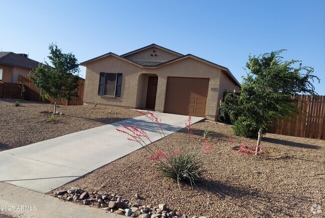 Building Photo - 10128 W Century Dr Rental