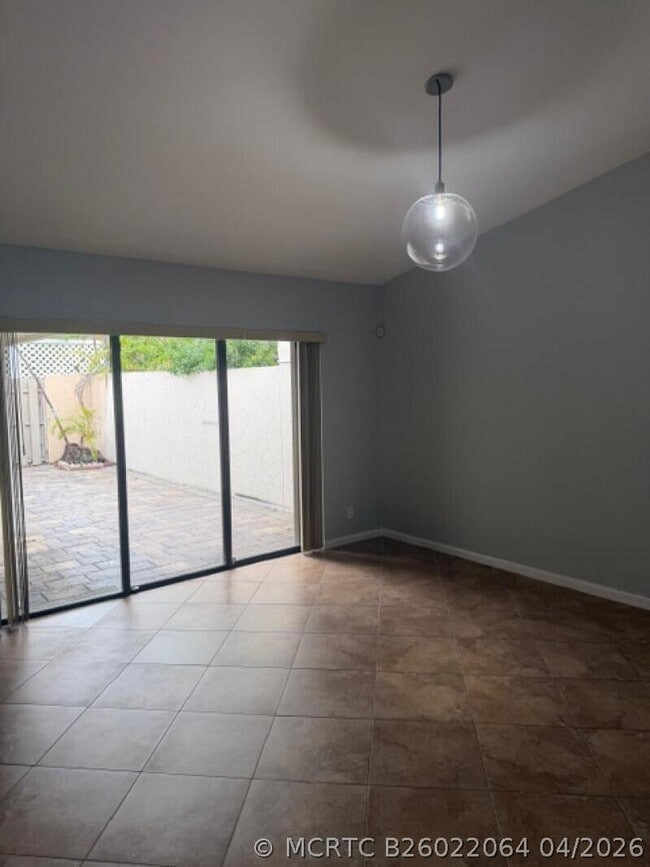 Photo - 3076 S Oakland Forest Dr Unit 503