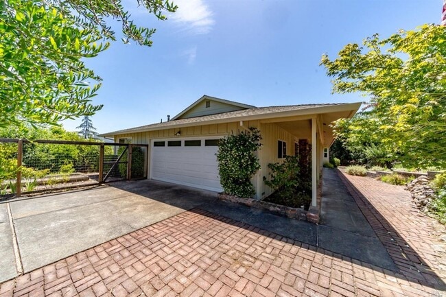 Photo - 416 Oak Vista Dr Casa