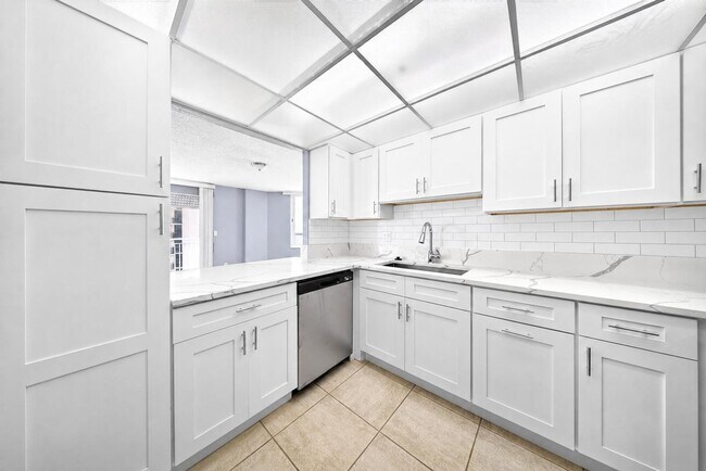 Photo - Completely Renovated High-Rise Condo with Ocean & River Views Unit 1802