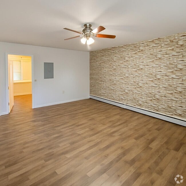 Building Photo - 224 Walsh Ave Rental