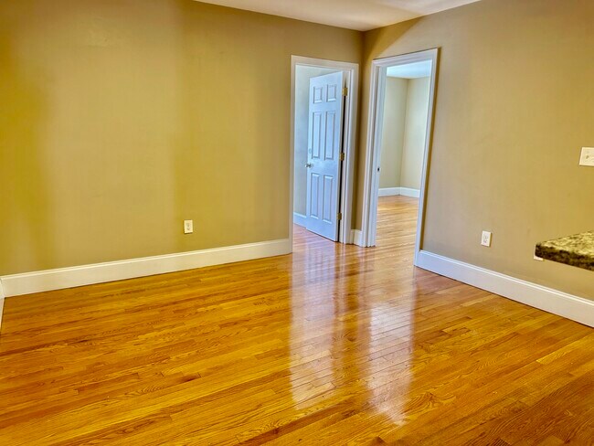 Photo - 72 Egmont St Unidad 2