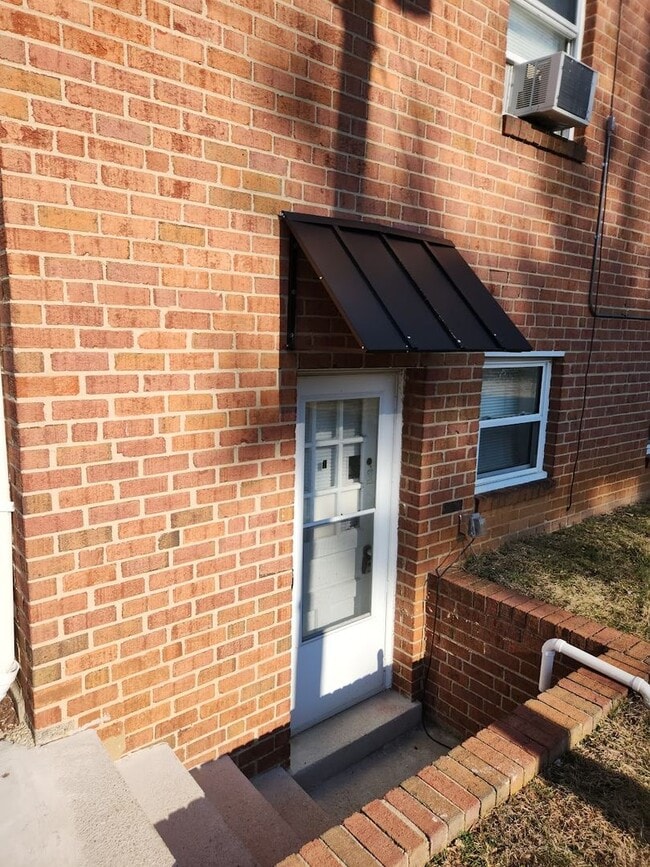 Photo - Houston Court Unit Houston Ct