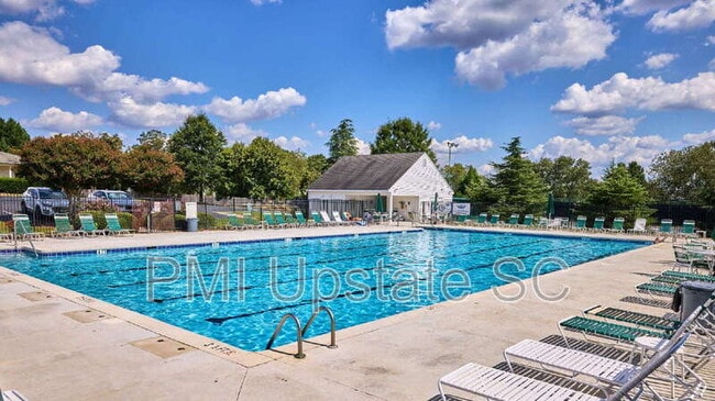 Photo - 430 Rosehaven Way