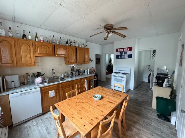 Photo - 268 Broadway Unidad 1 Rental