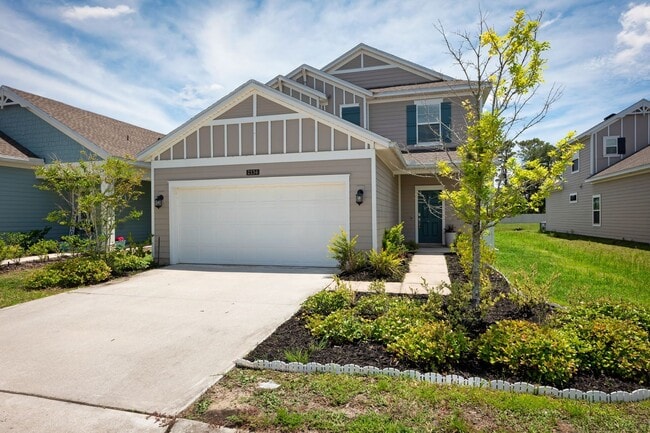 Spacious 4-Bedroom Home with Screened Pati... - Spacious 4-Bedroom Home with Screened Pati...