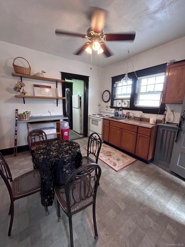 298 Highland Ave