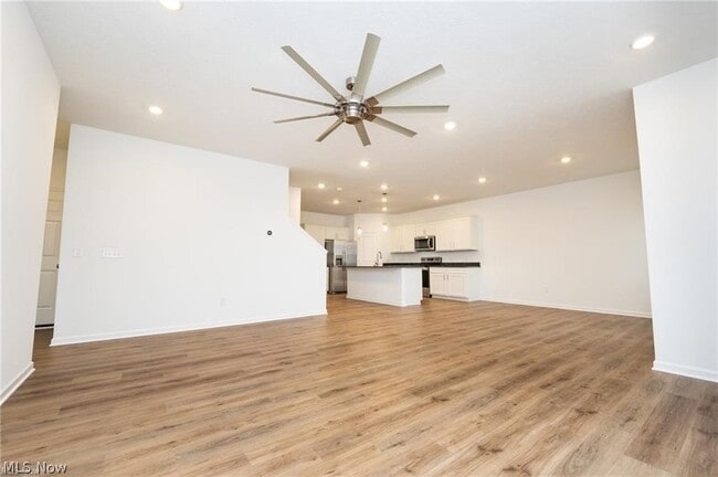 Photo - 98 Brewster Dr
