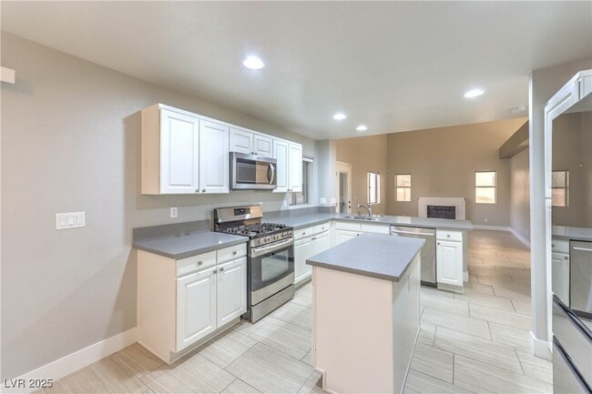 Photo - 20 Fantasia Ln