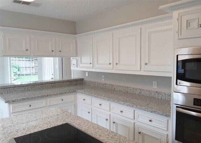 Photo - 1706 Calveryman Ln