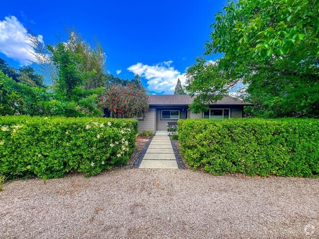 Building Photo - Beautiful Single-Level Home Located in the...