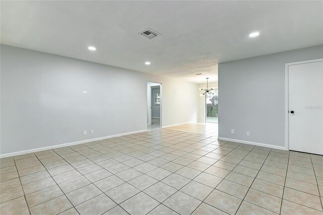 Photo - 1417 NE 38th St