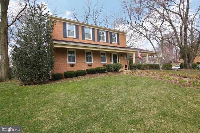 Building Photo - 5120 Sideburn Rd Rental
