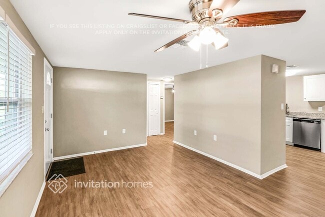 Photo - 9410 Rainbow Ln