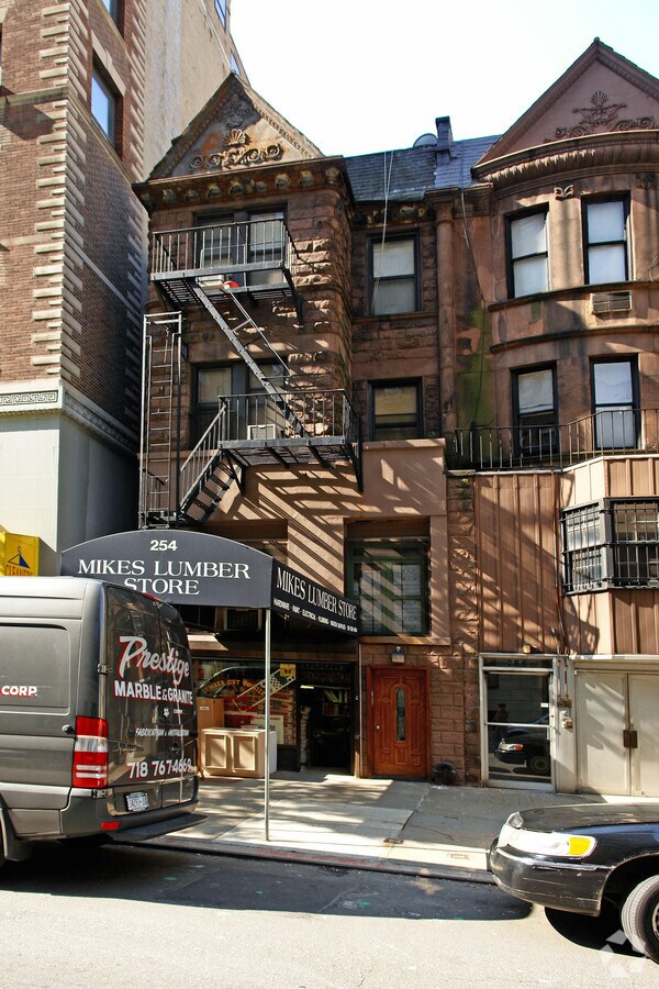 Photo - 254 W 88th St