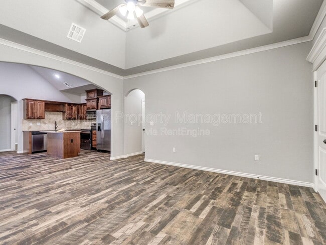 Photo - 20575 Pioneer Dr