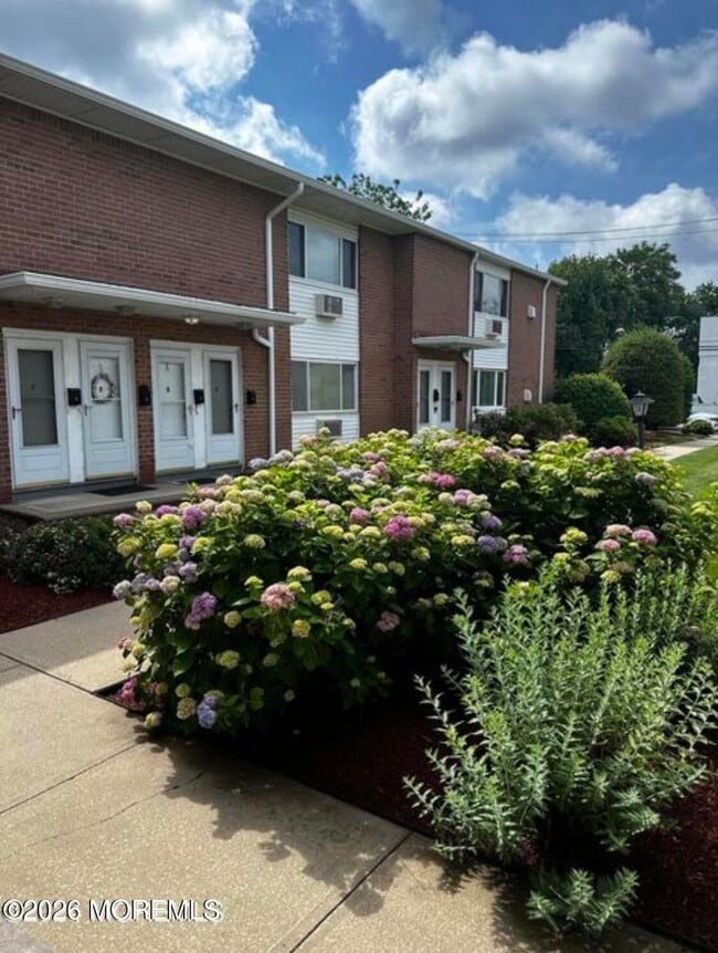 Photo - 35 Sternberger Ave Unit B