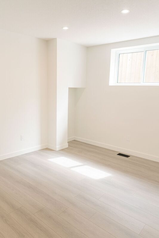 Photo - 11007 132 St NW