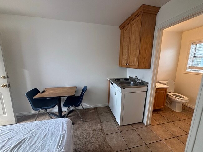 Photo - 1675 S State St