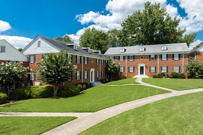 Photo - 2367 Cascade Rd