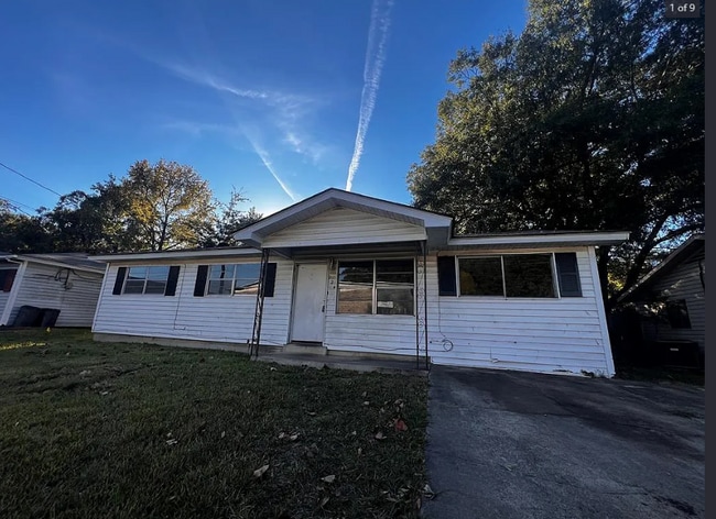 Building Photo - 224 Shellwood Dr