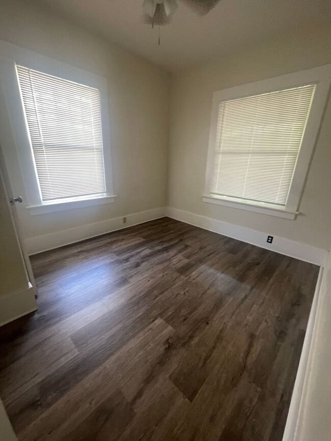 Photo - 728 W 3rd St Unidad 1