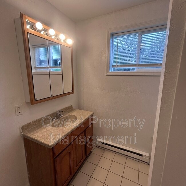 Photo - 409 E Woodlawn Ave Unit #2