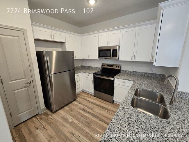 Photo - 7724 Briarwood Pass Unidad 102