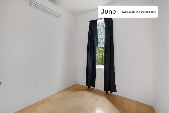 Photo - Room in Shared 4 bed/2 bath home Unit 3D