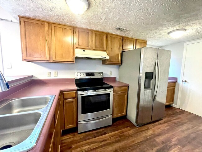 Photo - Beautiful 3-Bedroom Home in Prime Powell L...
