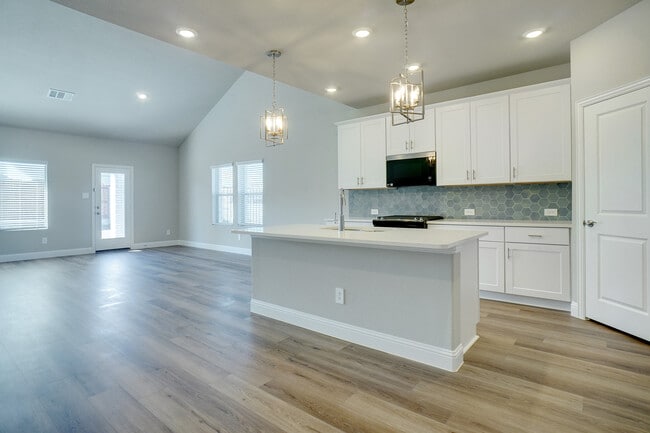 Photo - 5812 Marvel Dr