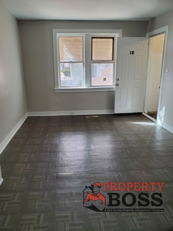 Photo - 15 Rimbach St