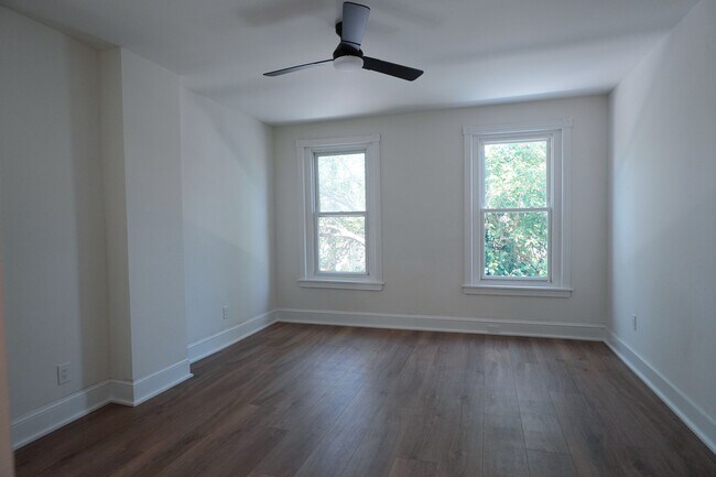 Photo - 5517 N Fairhill St