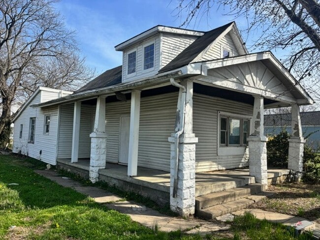 Building Photo - 1425 Ulhorn Street, Evansville, Indiana 47710