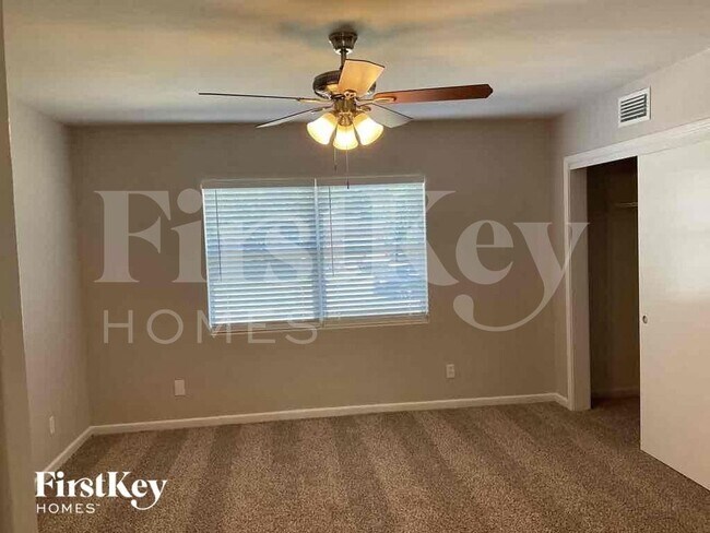 Photo - 1369 Malverne Ave