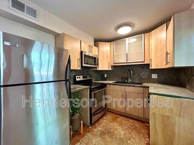 Photo - 634 Chipley Ave Unit 1