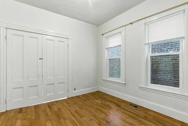 Photo - 647 E 3rd St Unit 1