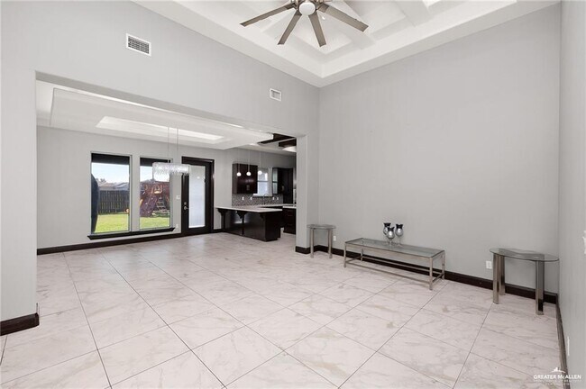 Photo - 11 Leandro St