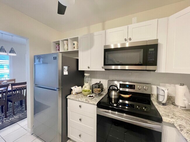 Photo - 3240 Lake Osborne Dr Unidad 206