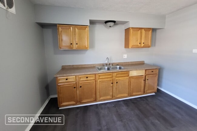 Photo - 43 W 125th St