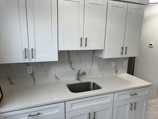 Photo - 334 Midland Ave